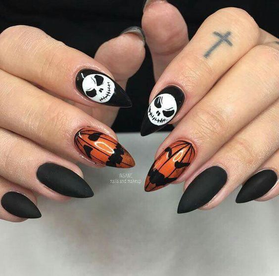 53 Unique And Creative Halloween Acrylic Nail Designs ...
