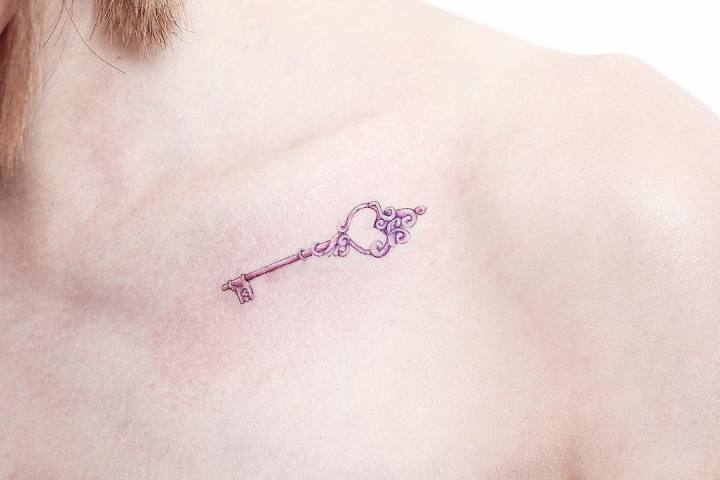 43 Amazing and Tiny Tattoos You Can Try; colorful tattoos; thick tattoos; small shoulder tattoos; flower tattoos; minimalist tattoos; simple tattoos; meaningful tattoos.