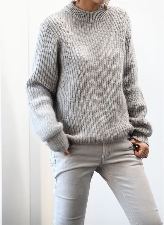 25 Trendy and Cozy Sweater Outfits for Girls - Page 19 of 25 - SeShell Blog
