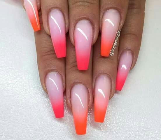 32 Trendy and Glamorous Ombre Coffin Nails for Your Inspiration; Ombre coffin nails; ombre nails; coffin nails; spring/summer/fall/winter nails.