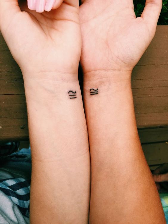 36 Beautiful Minimalist and Tiny Tattoos for Every Girl; colorful tattoos; thick tattoos; small shoulder tattoos; flower tattoos; unique tattoos; simple tattoos; meaningful tattoos; tattoos for women.