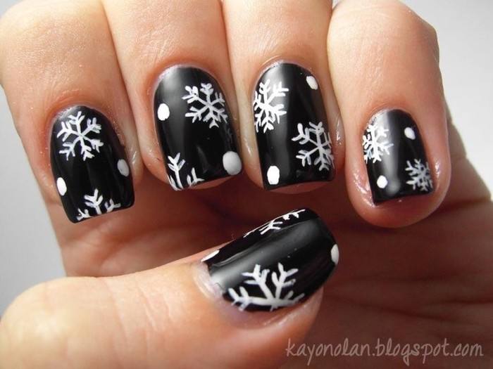 30 Snowflake Christmas Nail Designs