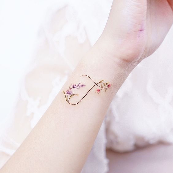 Best Wrist Tattoos Ideas For Women - Page 39 of 63 - SeShell Blog