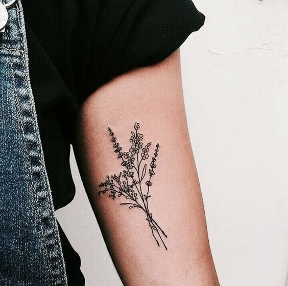 60+ Stunning and Wonderful Arm Tattoo Design Ideas for Women #tattoo #smalltattoo #womantattoo 