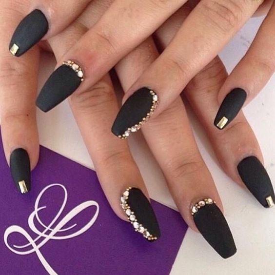 60+ Cool Black Nail Designs to Try Now - Page 56 of 62 - SeShell Blog