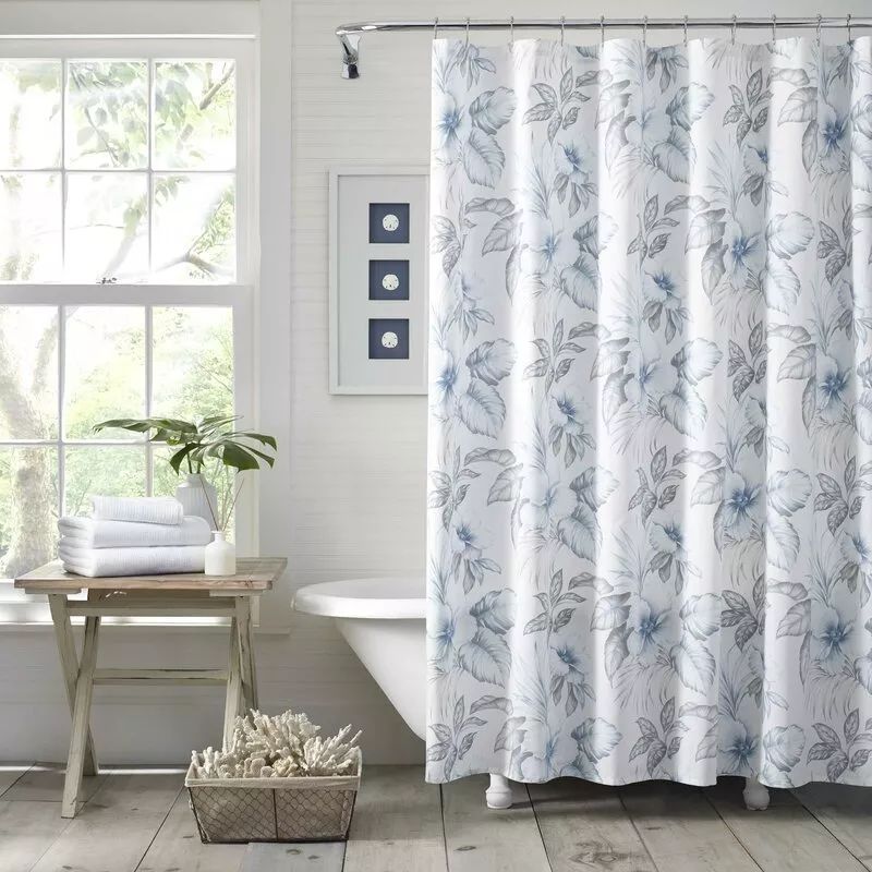 How to hang the bathroom shower curtain #showercurtain #bathroom